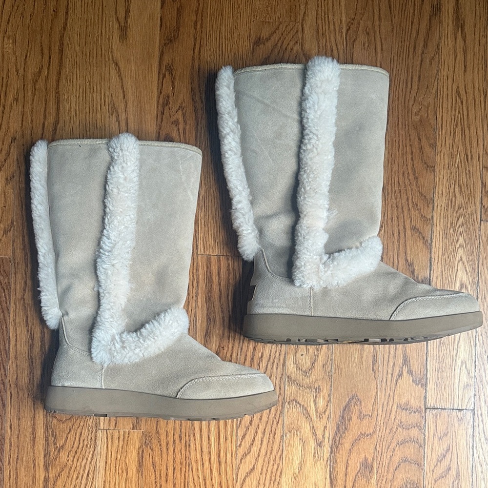 Women's Ugg Sundance boots - 8